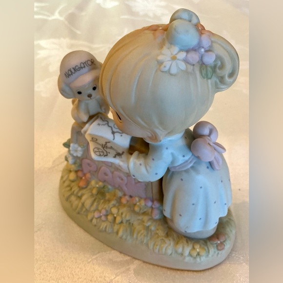 Adorable Precious Moments figurine titled "RV Haven' Fun Or What" collectible. - Picture 2 of 8